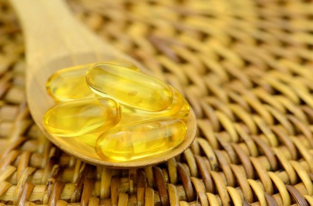 3 cách trị thâm quầng mắt bằng vitamin E đơn giản nhất