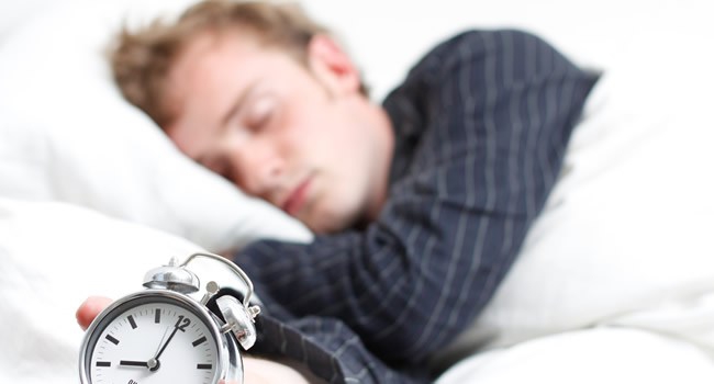 Lý do bạn nên ngủ trên 6 tiếng mỗi ngày