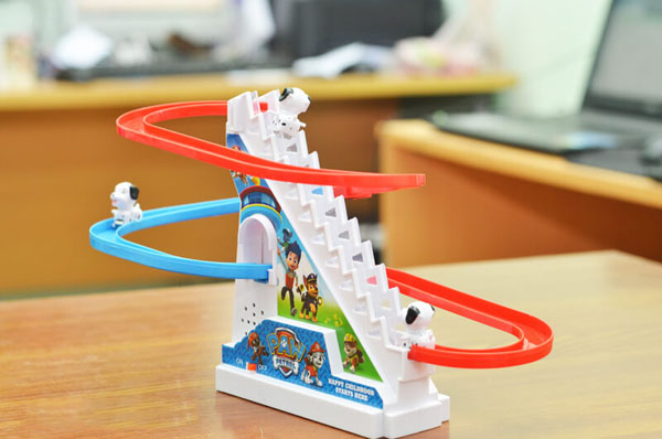 Bán sỉ Bộ đồ chơi lắp ráp đường đua Paw Patrol cho bé