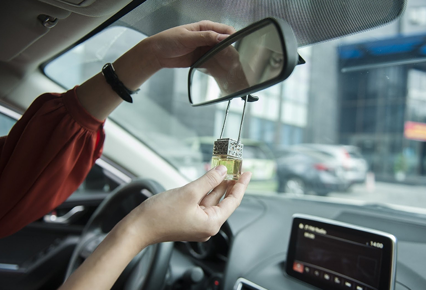 Những mùi hương dạng tinh dầu dành cho xe hơi