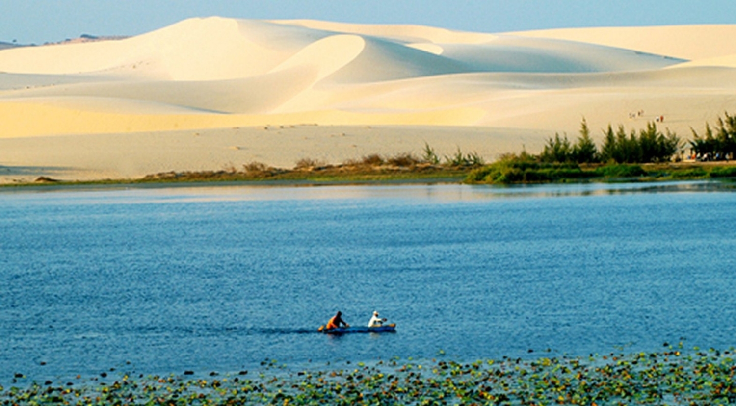 Bàu Trắng – Bàu Sen