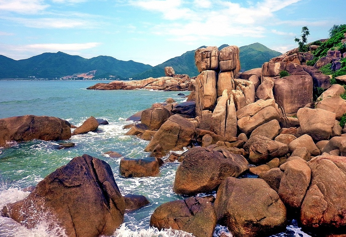 Hòn Chồng – Hòn Vợ