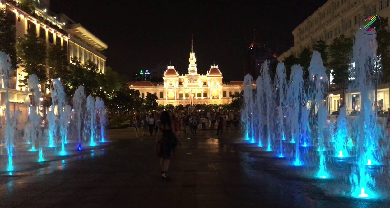 Phố đi bộ Nguyễn Huệ