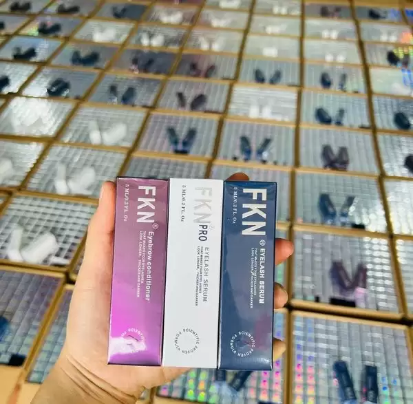 Dưỡng mi FKN có mấy loại?