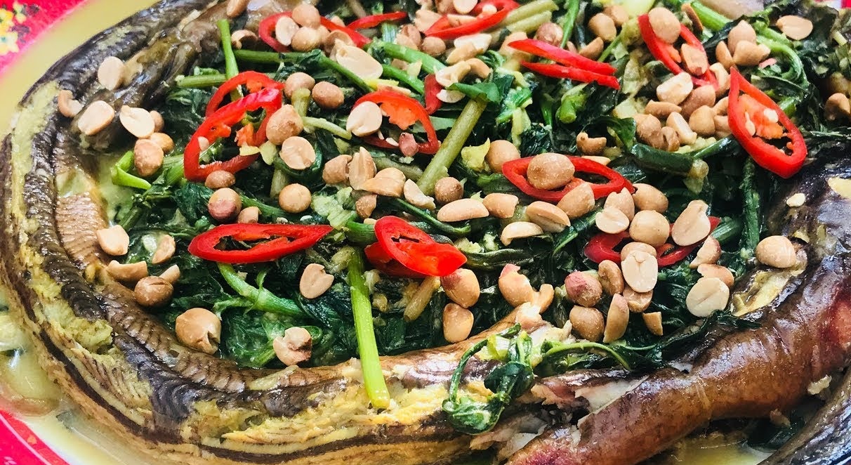 Lươn Um Rau Ngổ