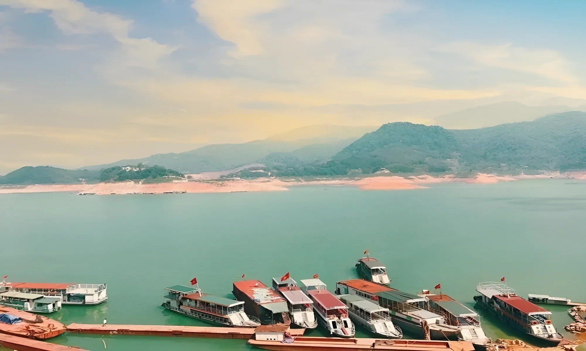 Thi công vách ngăn vệ sinh Compact HPL MFC- Uy tín, chất lượng, giá rẻ