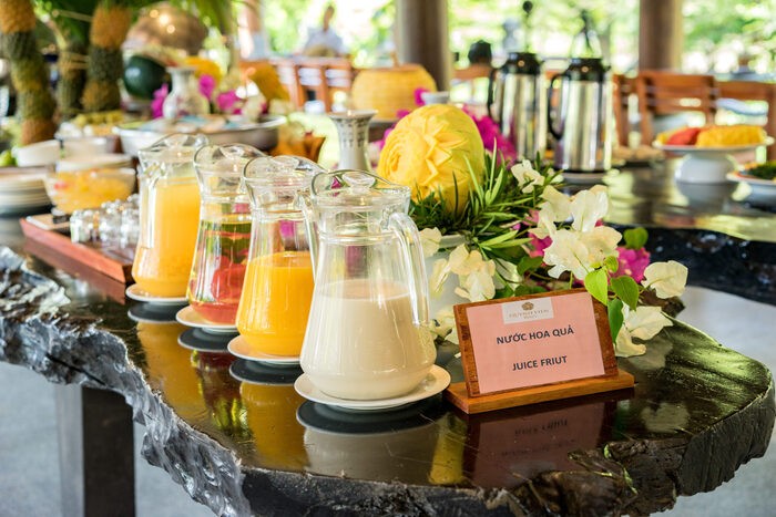 Nhà hàng tại Quỳnh Viên – nơi thưởng thức hải sản tươi ngon và món địa phương