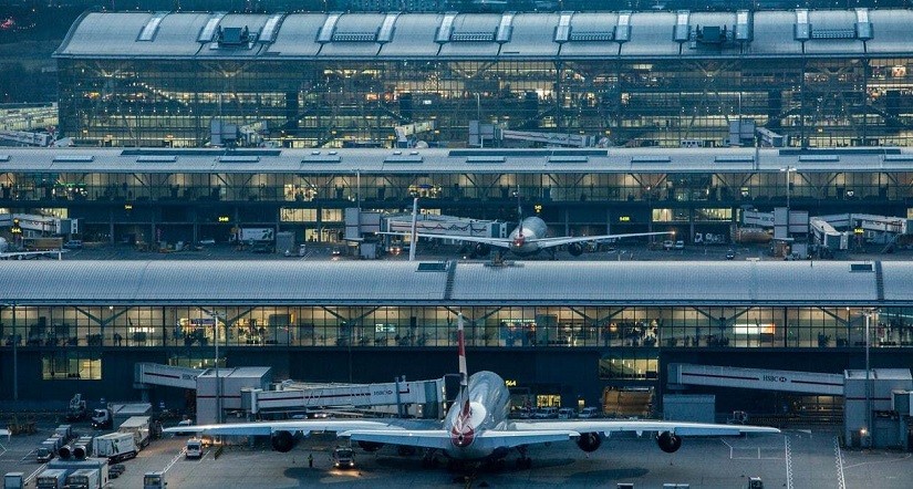 Sân bay quốc tế Heathrow – đầu mối kết nối về trung tâm London và tiếp tục đi Manchester bằng tàu nhanh