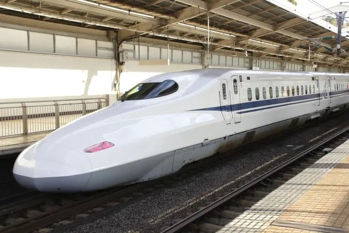 Từ Tokyo đến Osaka bao nhiêu km? Khoảng cách, thời gian, chi phí