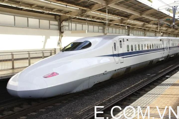 Từ Tokyo đến Osaka bao nhiêu km? Khoảng cách, thời gian, chi phí