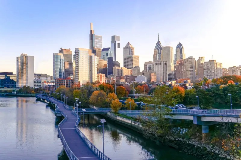 Thời điểm lý tưởng đến Philadelphia: đi buổi trưa/cuối tuần để tránh tắc đường và giá vé cao