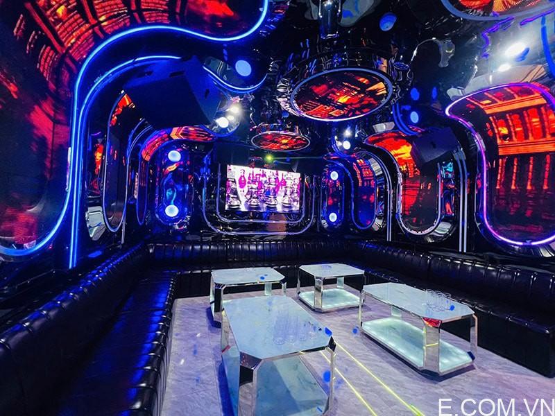 Karaoke Athena Phạm Văn Đồng: Không gian Art Deco sang trọng giữa KĐT Thành phố Giao Lưu