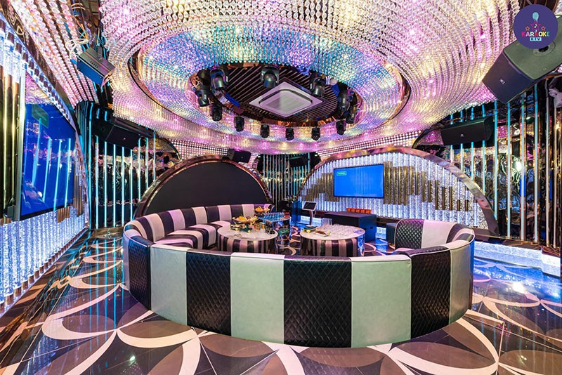 Karaoke 26 Nhổn – Vị trí đắc địa, di chuyển dễ dàng