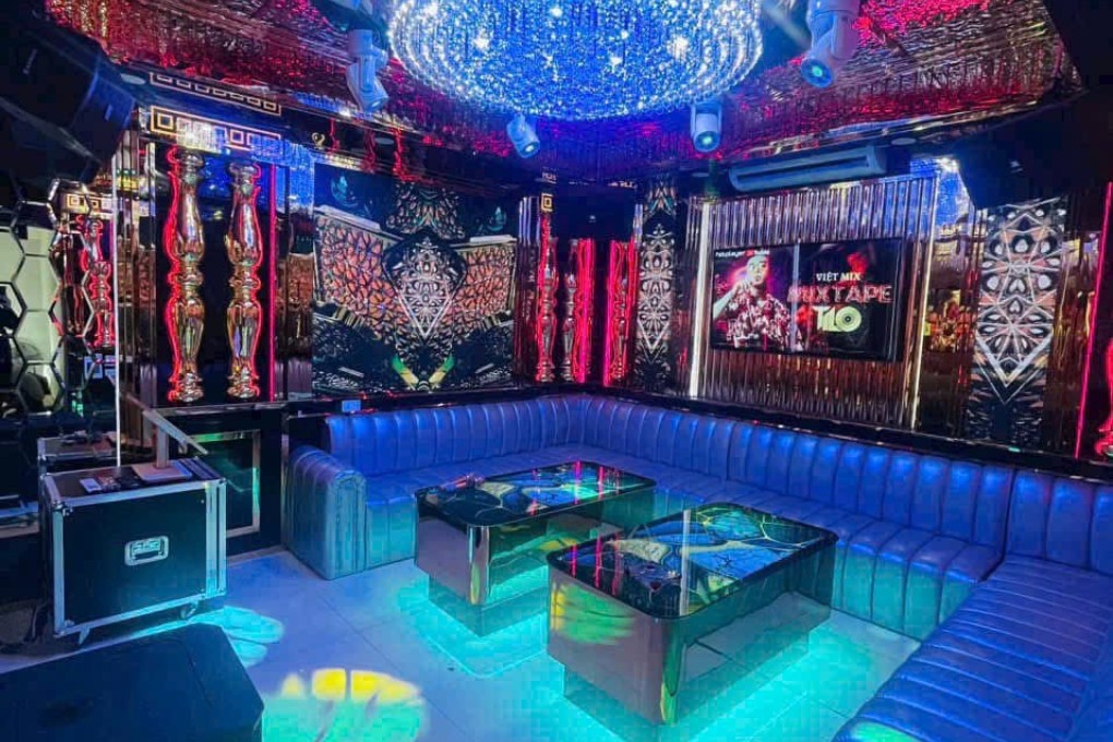 Phòng gia đình rộng rãi phù hợp nhiều lứa tuổi tại Karaoke Begin