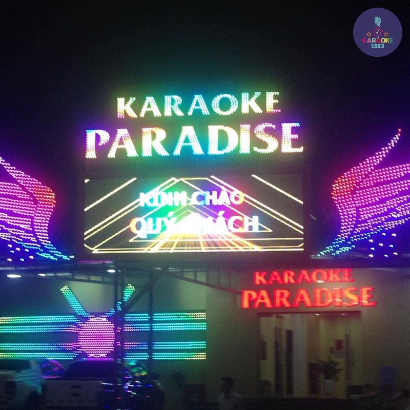Phòng hát sạch đẹp tại Karaoke Hạ Long Paradise trên QL18