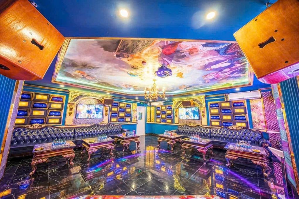Khách hàng trải nghiệm và đánh giá tại Karaoke Magic 65 Thái Thịnh