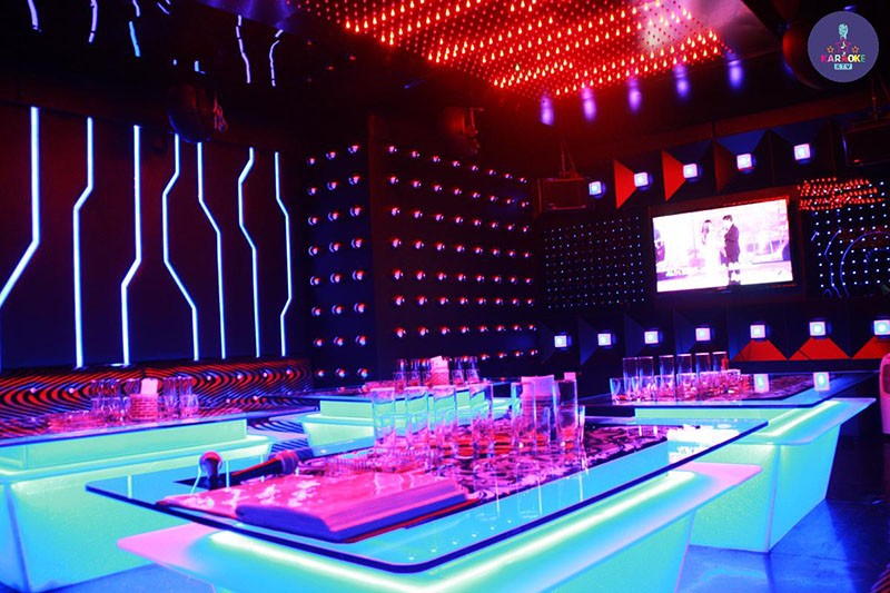Không gian sang trọng mang phong cách châu Âu tại Karaoke Phú Hải
