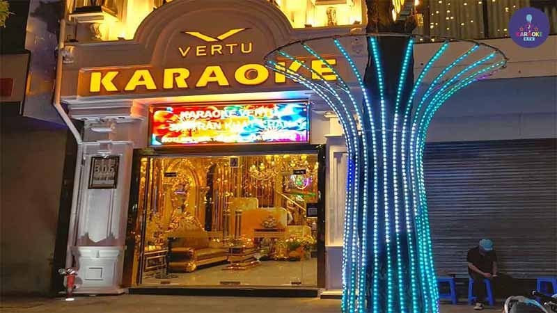 Thiết kế hoàng gia ở Karaoke Vertu 306 Trần Khát Chân