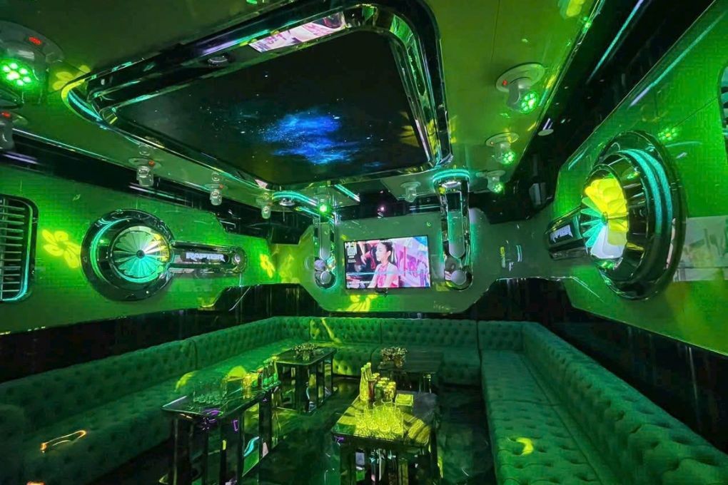 Không gian phòng hát phong cách tại Raptor 116 Bùi Thị Xuân