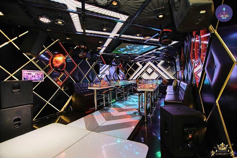 Phòng hát hiện đại tại Karaoke Kingdom 67 Phạm Viết Chánh