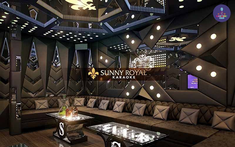 Mặt tiền và phòng hát Karaoke Sunny Royal 13 Lê Văn Linh