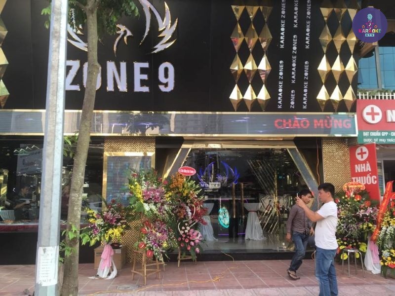 Mặt tiền và phòng hát Karaoke Zone 9, 179 Nguyễn Tuân