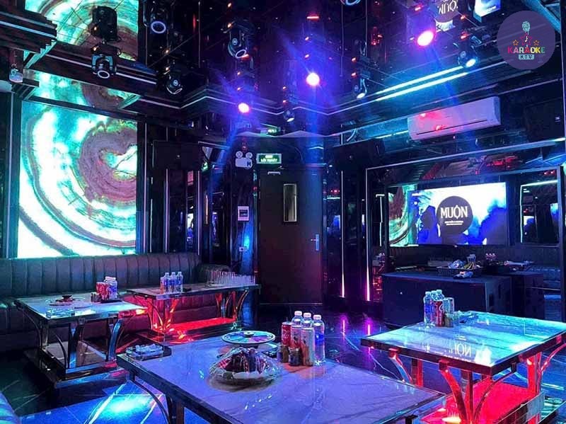 Mỗi phòng hát tại Karaoke Olala 62 Nguyên Hồng là một tác phẩm nghệ thuật