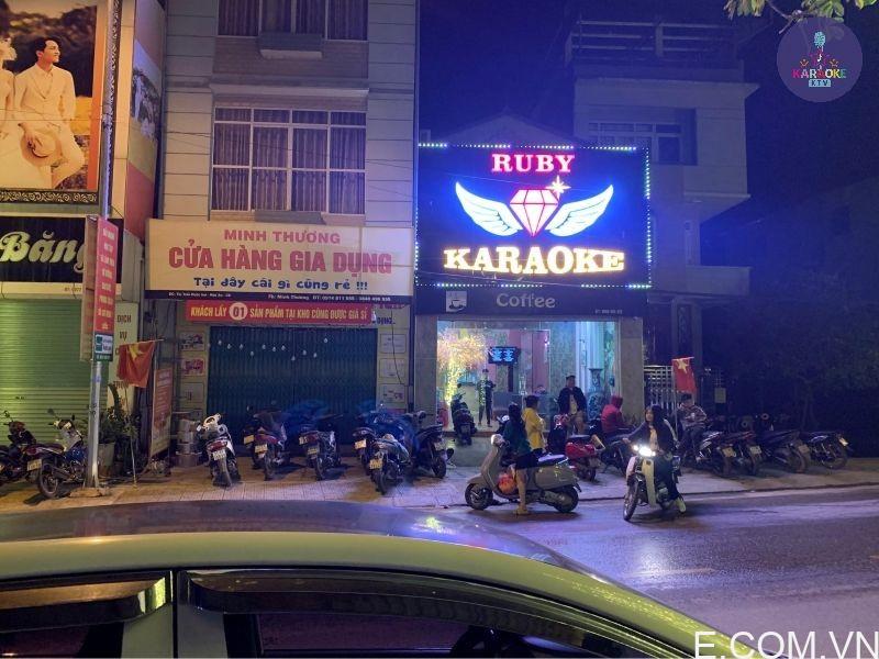 Phòng hát hiện đại tại Karaoke Ruby ở Cao Bằng