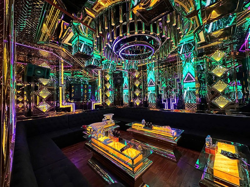 Tại sao Karaoke Sunny Royal là lựa chọn hàng đầu tại Đống Đa?