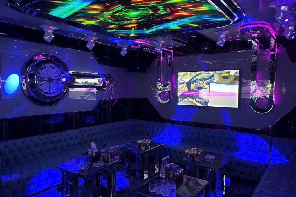 Trang thiết bị và ánh sáng tại Raptor 116 Bùi Thị Xuân